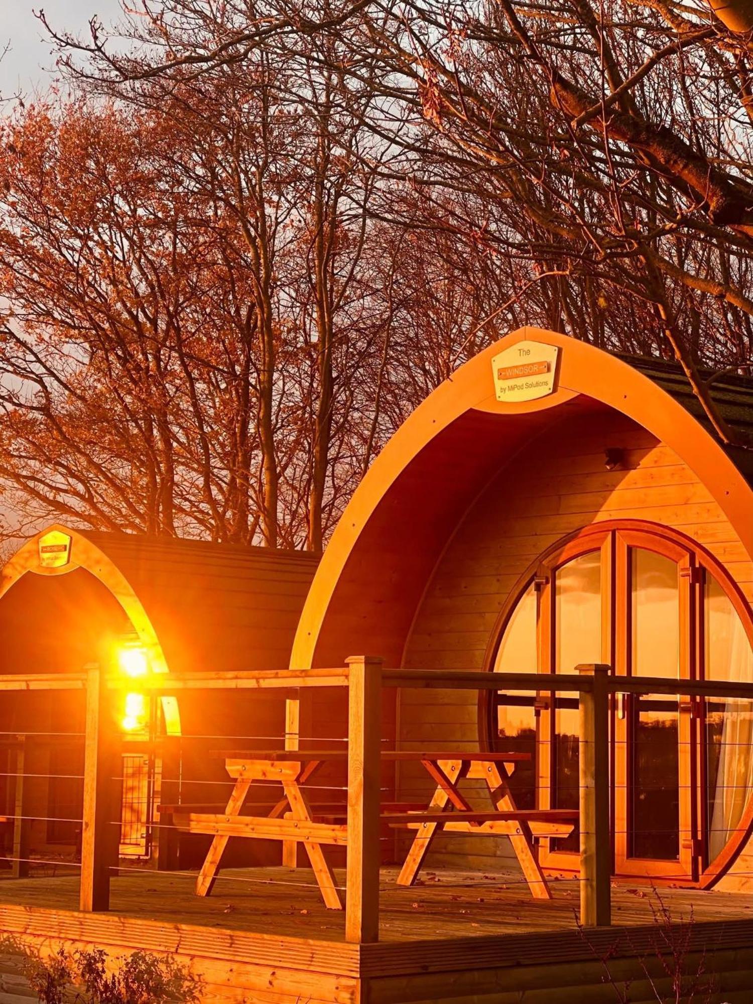 Carlton Manor Pods Lägenhet Aldbrough Exteriör bild