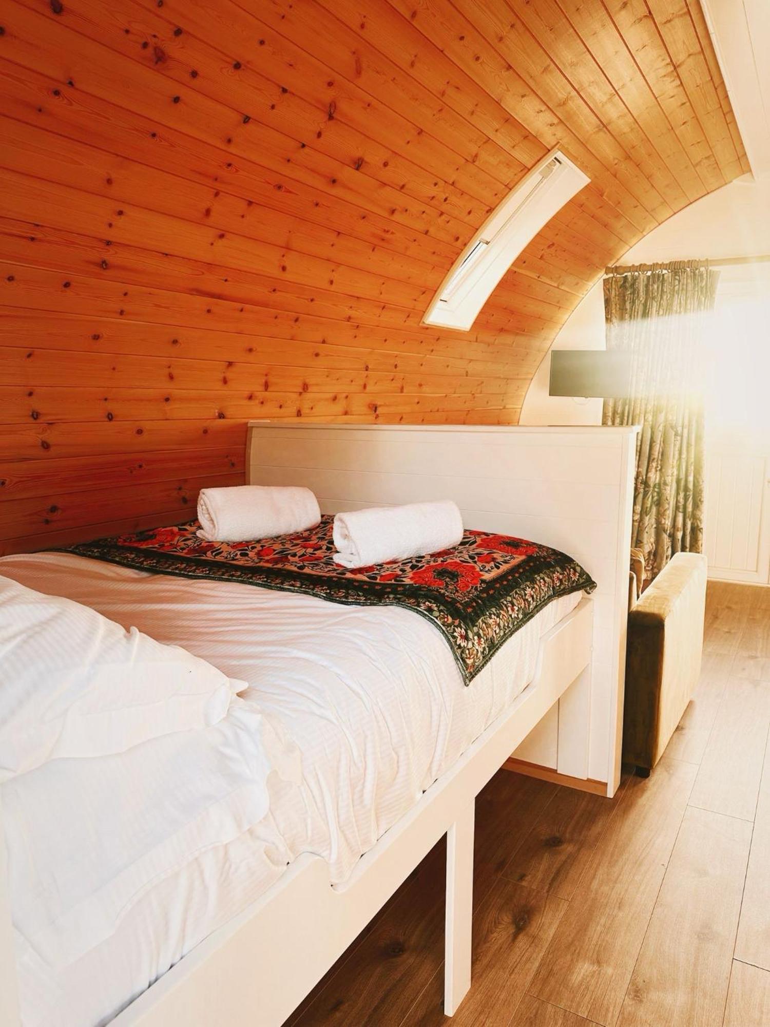 Carlton Manor Pods Lägenhet Aldbrough Exteriör bild